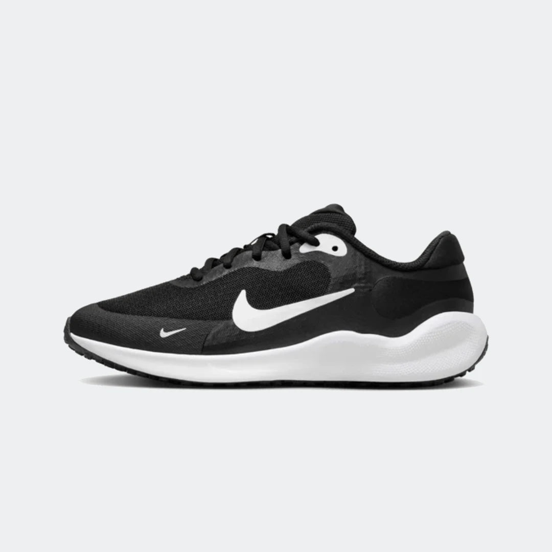 Nike Revolution 7