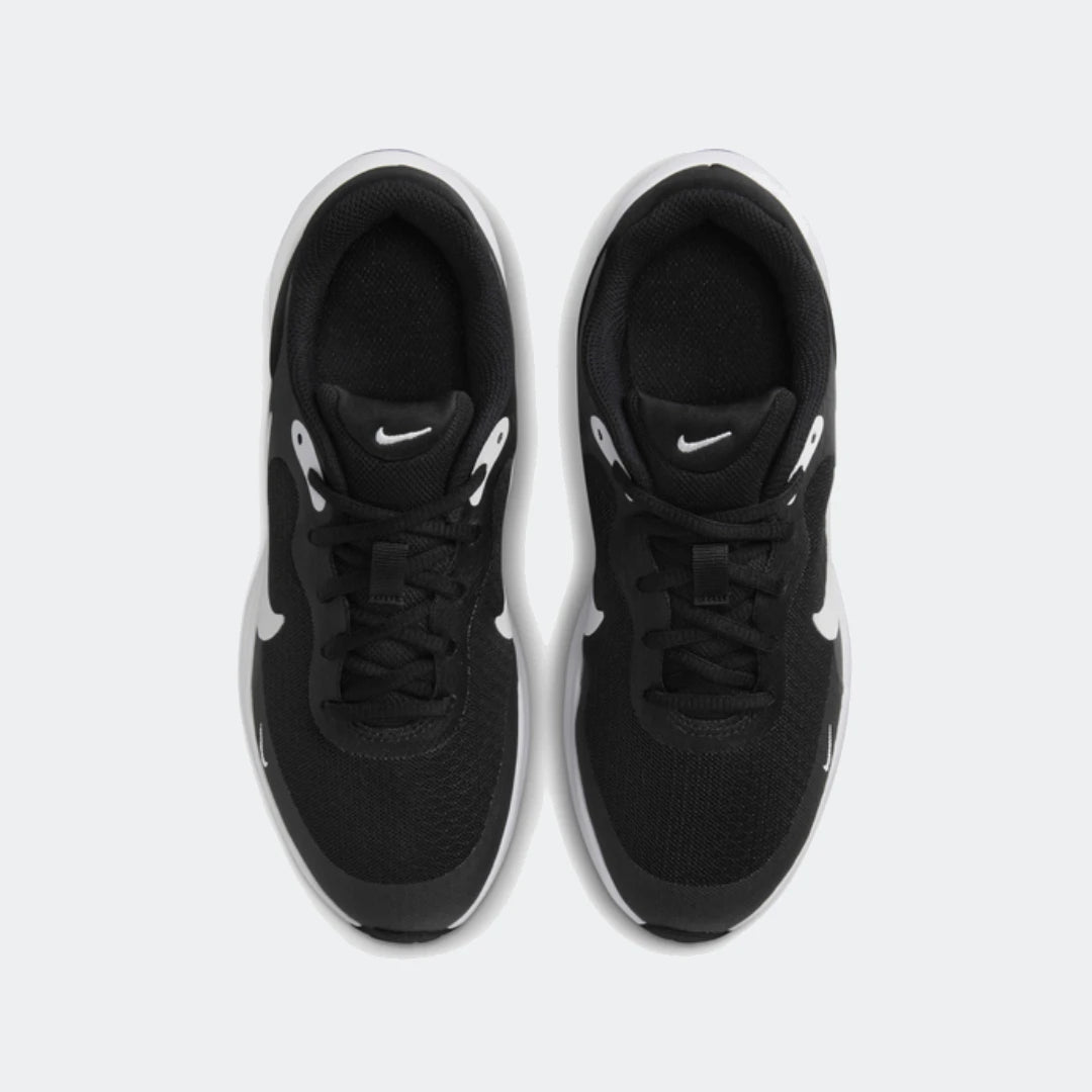 Nike Revolution 7